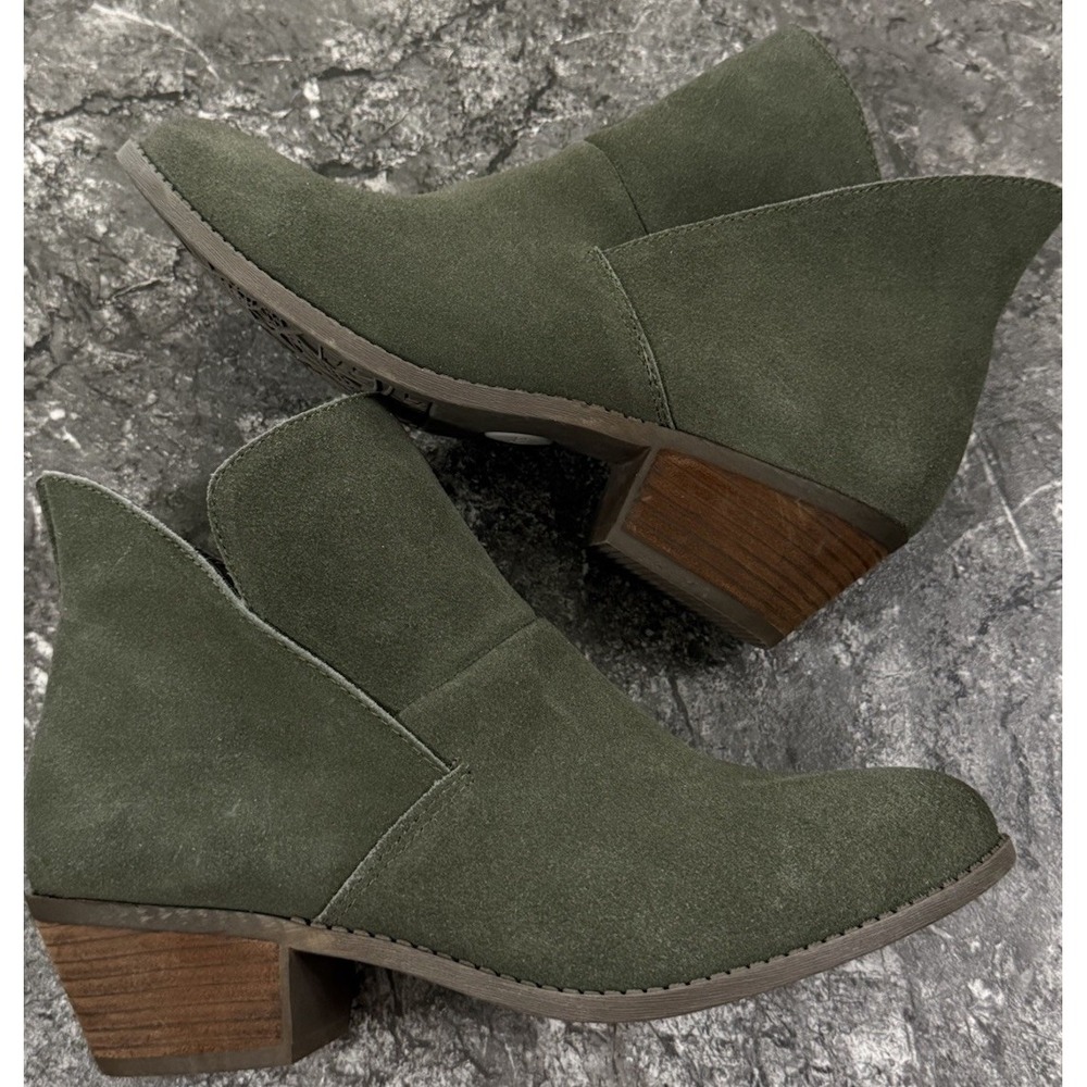 Me Too‎ Womens Zena Suede Ankle Slip On Boots Booties Moss Green Sz 8.5M